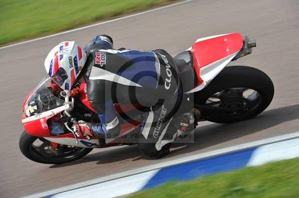 Motorcycle action photographs;Rockingham;Rockingham photographs;Trackday digital images;event digital images;eventdigitalimages;no limits trackday;peter wileman photography;rockingham corby northamptonshire;trackday;trackday photos