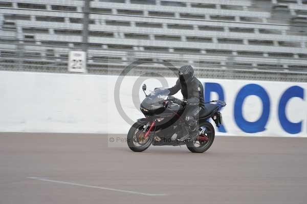 Motorcycle action photographs;Rockingham;Rockingham photographs;Trackday digital images;event digital images;eventdigitalimages;no limits trackday;peter wileman photography;rockingham corby northamptonshire;trackday;trackday photos