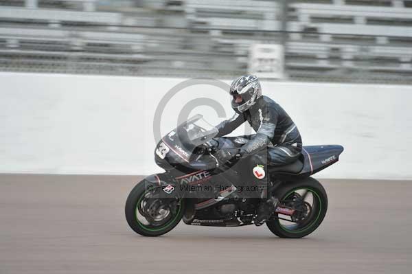 Motorcycle action photographs;Rockingham;Rockingham photographs;Trackday digital images;event digital images;eventdigitalimages;no limits trackday;peter wileman photography;rockingham corby northamptonshire;trackday;trackday photos