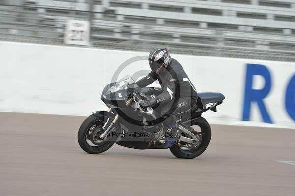 Motorcycle action photographs;Rockingham;Rockingham photographs;Trackday digital images;event digital images;eventdigitalimages;no limits trackday;peter wileman photography;rockingham corby northamptonshire;trackday;trackday photos