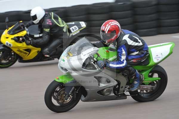 Motorcycle action photographs;Rockingham;Rockingham photographs;Trackday digital images;event digital images;eventdigitalimages;no limits trackday;peter wileman photography;rockingham corby northamptonshire;trackday;trackday photos