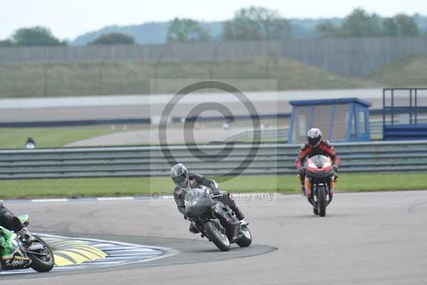 Motorcycle action photographs;Rockingham;Rockingham photographs;Trackday digital images;event digital images;eventdigitalimages;no limits trackday;peter wileman photography;rockingham corby northamptonshire;trackday;trackday photos