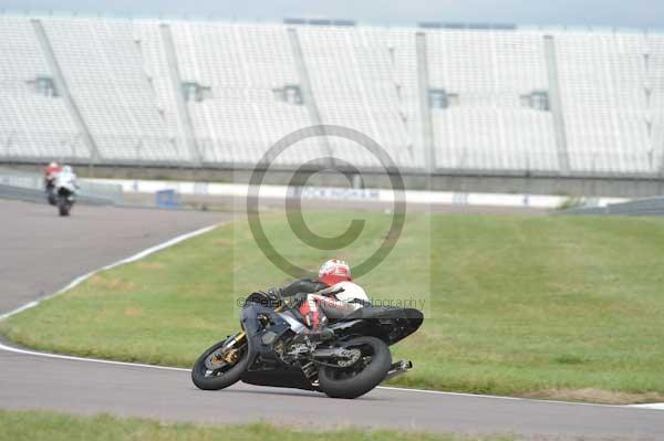 Motorcycle action photographs;Rockingham;Rockingham photographs;Trackday digital images;event digital images;eventdigitalimages;no limits trackday;peter wileman photography;rockingham corby northamptonshire;trackday;trackday photos