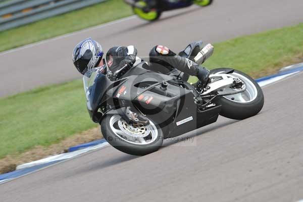 Motorcycle action photographs;Rockingham;Rockingham photographs;Trackday digital images;event digital images;eventdigitalimages;no limits trackday;peter wileman photography;rockingham corby northamptonshire;trackday;trackday photos