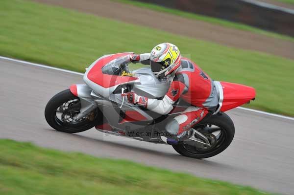 Motorcycle action photographs;Rockingham;Rockingham photographs;Trackday digital images;event digital images;eventdigitalimages;no limits trackday;peter wileman photography;rockingham corby northamptonshire;trackday;trackday photos