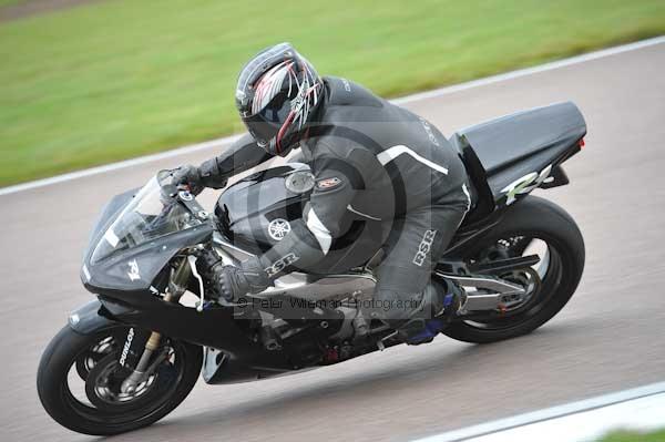 Motorcycle action photographs;Rockingham;Rockingham photographs;Trackday digital images;event digital images;eventdigitalimages;no limits trackday;peter wileman photography;rockingham corby northamptonshire;trackday;trackday photos