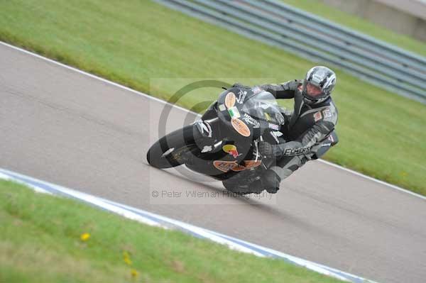 Motorcycle action photographs;Rockingham;Rockingham photographs;Trackday digital images;event digital images;eventdigitalimages;no limits trackday;peter wileman photography;rockingham corby northamptonshire;trackday;trackday photos