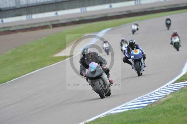 Motorcycle action photographs;Rockingham;Rockingham photographs;Trackday digital images;event digital images;eventdigitalimages;no limits trackday;peter wileman photography;rockingham corby northamptonshire;trackday;trackday photos