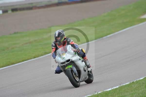 Motorcycle action photographs;Rockingham;Rockingham photographs;Trackday digital images;event digital images;eventdigitalimages;no limits trackday;peter wileman photography;rockingham corby northamptonshire;trackday;trackday photos