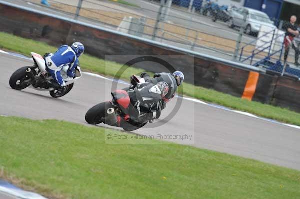 Motorcycle action photographs;Rockingham;Rockingham photographs;Trackday digital images;event digital images;eventdigitalimages;no limits trackday;peter wileman photography;rockingham corby northamptonshire;trackday;trackday photos