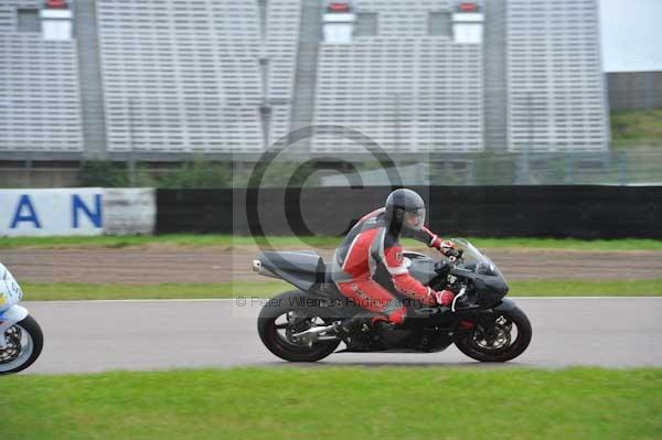 Motorcycle action photographs;Rockingham;Rockingham photographs;Trackday digital images;event digital images;eventdigitalimages;no limits trackday;peter wileman photography;rockingham corby northamptonshire;trackday;trackday photos