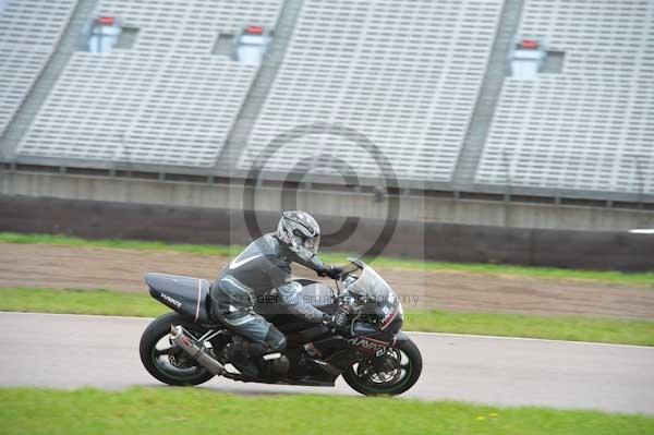 Motorcycle action photographs;Rockingham;Rockingham photographs;Trackday digital images;event digital images;eventdigitalimages;no limits trackday;peter wileman photography;rockingham corby northamptonshire;trackday;trackday photos