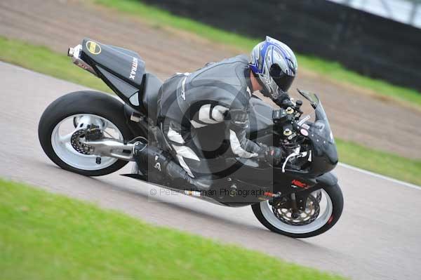 Motorcycle action photographs;Rockingham;Rockingham photographs;Trackday digital images;event digital images;eventdigitalimages;no limits trackday;peter wileman photography;rockingham corby northamptonshire;trackday;trackday photos