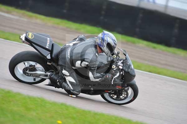 Motorcycle action photographs;Rockingham;Rockingham photographs;Trackday digital images;event digital images;eventdigitalimages;no limits trackday;peter wileman photography;rockingham corby northamptonshire;trackday;trackday photos