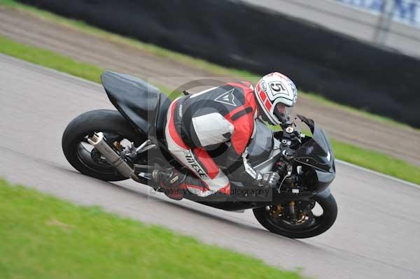 Motorcycle action photographs;Rockingham;Rockingham photographs;Trackday digital images;event digital images;eventdigitalimages;no limits trackday;peter wileman photography;rockingham corby northamptonshire;trackday;trackday photos