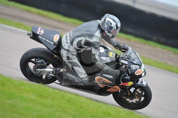 Motorcycle action photographs;Rockingham;Rockingham photographs;Trackday digital images;event digital images;eventdigitalimages;no limits trackday;peter wileman photography;rockingham corby northamptonshire;trackday;trackday photos