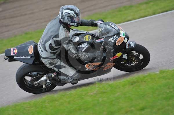 Motorcycle action photographs;Rockingham;Rockingham photographs;Trackday digital images;event digital images;eventdigitalimages;no limits trackday;peter wileman photography;rockingham corby northamptonshire;trackday;trackday photos