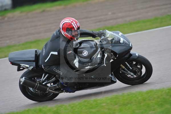 Motorcycle action photographs;Rockingham;Rockingham photographs;Trackday digital images;event digital images;eventdigitalimages;no limits trackday;peter wileman photography;rockingham corby northamptonshire;trackday;trackday photos