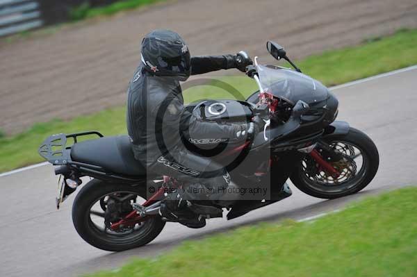 Motorcycle action photographs;Rockingham;Rockingham photographs;Trackday digital images;event digital images;eventdigitalimages;no limits trackday;peter wileman photography;rockingham corby northamptonshire;trackday;trackday photos