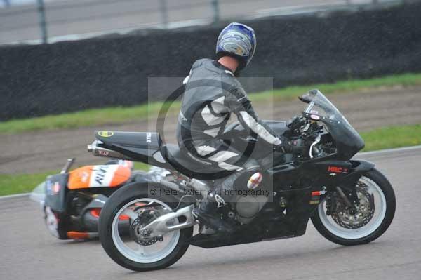 Motorcycle action photographs;Rockingham;Rockingham photographs;Trackday digital images;event digital images;eventdigitalimages;no limits trackday;peter wileman photography;rockingham corby northamptonshire;trackday;trackday photos