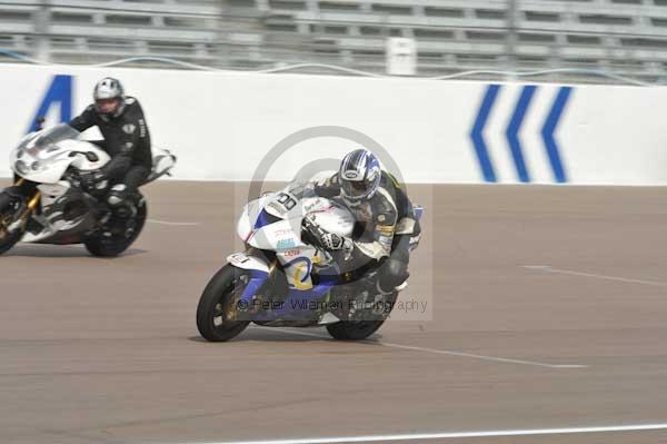 Motorcycle action photographs;Rockingham;Rockingham photographs;Trackday digital images;event digital images;eventdigitalimages;no limits trackday;peter wileman photography;rockingham corby northamptonshire;trackday;trackday photos