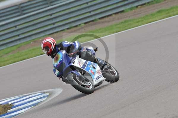 Motorcycle action photographs;Rockingham;Rockingham photographs;Trackday digital images;event digital images;eventdigitalimages;no limits trackday;peter wileman photography;rockingham corby northamptonshire;trackday;trackday photos