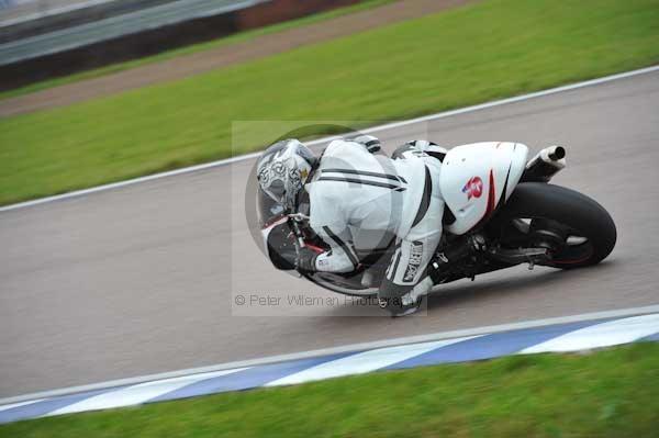 Motorcycle action photographs;Rockingham;Rockingham photographs;Trackday digital images;event digital images;eventdigitalimages;no limits trackday;peter wileman photography;rockingham corby northamptonshire;trackday;trackday photos