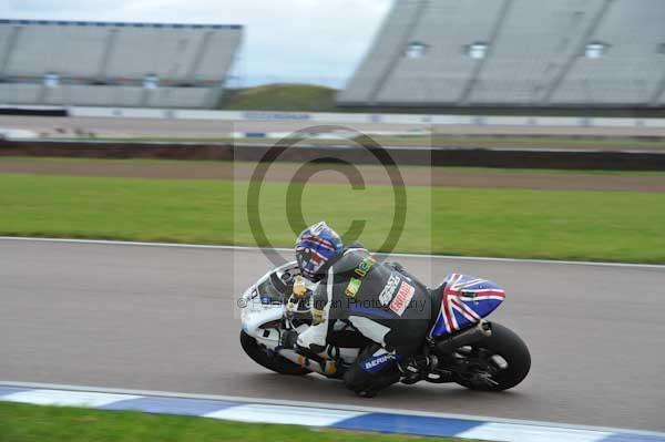 Motorcycle action photographs;Rockingham;Rockingham photographs;Trackday digital images;event digital images;eventdigitalimages;no limits trackday;peter wileman photography;rockingham corby northamptonshire;trackday;trackday photos