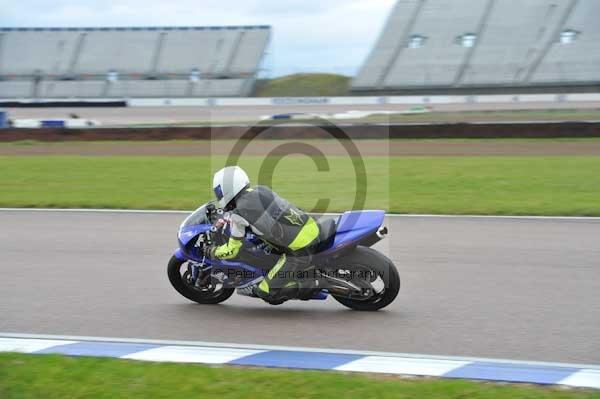 Motorcycle action photographs;Rockingham;Rockingham photographs;Trackday digital images;event digital images;eventdigitalimages;no limits trackday;peter wileman photography;rockingham corby northamptonshire;trackday;trackday photos