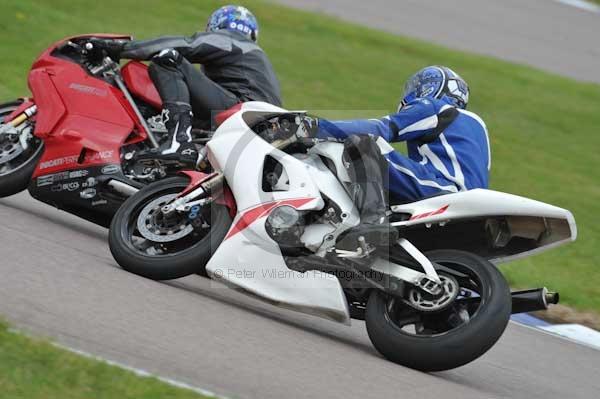 Motorcycle action photographs;Rockingham;Rockingham photographs;Trackday digital images;event digital images;eventdigitalimages;no limits trackday;peter wileman photography;rockingham corby northamptonshire;trackday;trackday photos