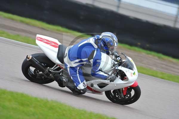 Motorcycle action photographs;Rockingham;Rockingham photographs;Trackday digital images;event digital images;eventdigitalimages;no limits trackday;peter wileman photography;rockingham corby northamptonshire;trackday;trackday photos