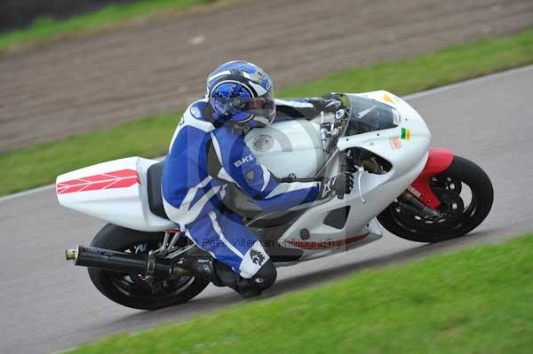 Motorcycle action photographs;Rockingham;Rockingham photographs;Trackday digital images;event digital images;eventdigitalimages;no limits trackday;peter wileman photography;rockingham corby northamptonshire;trackday;trackday photos