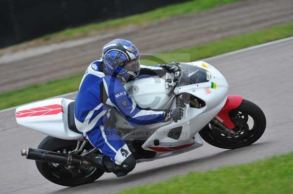 Motorcycle action photographs;Rockingham;Rockingham photographs;Trackday digital images;event digital images;eventdigitalimages;no limits trackday;peter wileman photography;rockingham corby northamptonshire;trackday;trackday photos