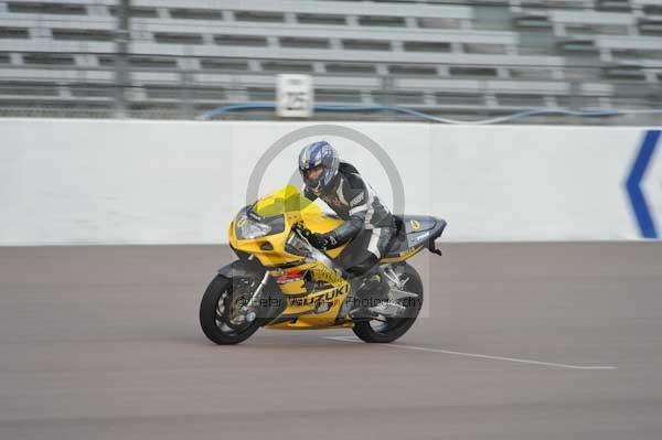 Motorcycle action photographs;Rockingham;Rockingham photographs;Trackday digital images;event digital images;eventdigitalimages;no limits trackday;peter wileman photography;rockingham corby northamptonshire;trackday;trackday photos