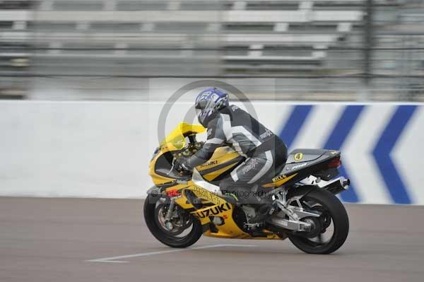 Motorcycle action photographs;Rockingham;Rockingham photographs;Trackday digital images;event digital images;eventdigitalimages;no limits trackday;peter wileman photography;rockingham corby northamptonshire;trackday;trackday photos