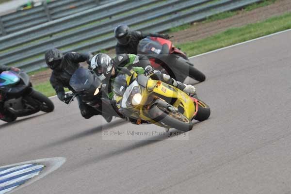 Motorcycle action photographs;Rockingham;Rockingham photographs;Trackday digital images;event digital images;eventdigitalimages;no limits trackday;peter wileman photography;rockingham corby northamptonshire;trackday;trackday photos