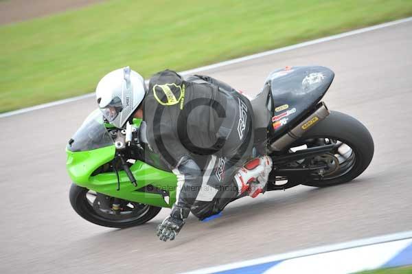 Motorcycle action photographs;Rockingham;Rockingham photographs;Trackday digital images;event digital images;eventdigitalimages;no limits trackday;peter wileman photography;rockingham corby northamptonshire;trackday;trackday photos