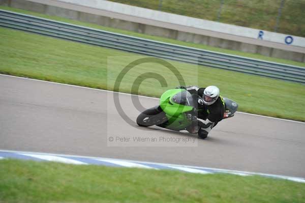 Motorcycle action photographs;Rockingham;Rockingham photographs;Trackday digital images;event digital images;eventdigitalimages;no limits trackday;peter wileman photography;rockingham corby northamptonshire;trackday;trackday photos