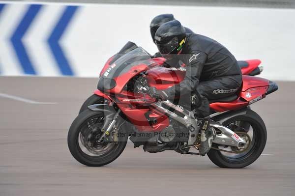 Motorcycle action photographs;Rockingham;Rockingham photographs;Trackday digital images;event digital images;eventdigitalimages;no limits trackday;peter wileman photography;rockingham corby northamptonshire;trackday;trackday photos