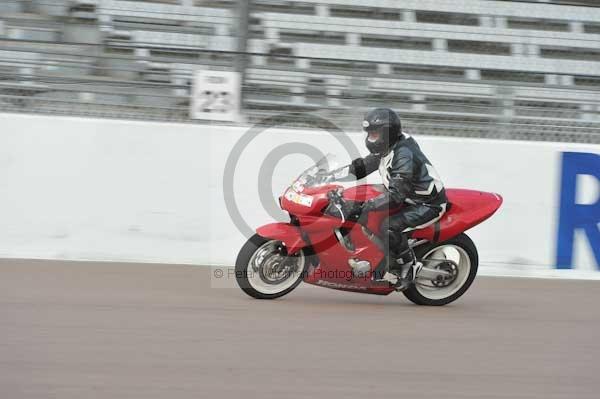 Motorcycle action photographs;Rockingham;Rockingham photographs;Trackday digital images;event digital images;eventdigitalimages;no limits trackday;peter wileman photography;rockingham corby northamptonshire;trackday;trackday photos