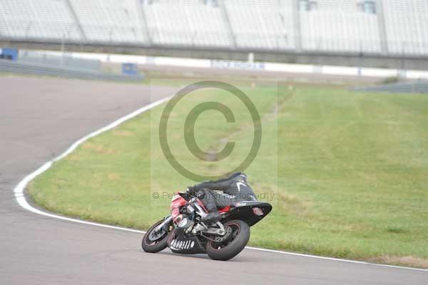 Motorcycle action photographs;Rockingham;Rockingham photographs;Trackday digital images;event digital images;eventdigitalimages;no limits trackday;peter wileman photography;rockingham corby northamptonshire;trackday;trackday photos