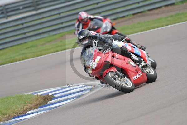 Motorcycle action photographs;Rockingham;Rockingham photographs;Trackday digital images;event digital images;eventdigitalimages;no limits trackday;peter wileman photography;rockingham corby northamptonshire;trackday;trackday photos