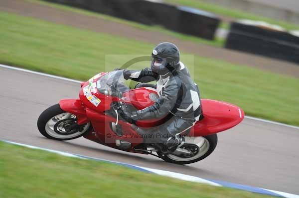 Motorcycle action photographs;Rockingham;Rockingham photographs;Trackday digital images;event digital images;eventdigitalimages;no limits trackday;peter wileman photography;rockingham corby northamptonshire;trackday;trackday photos