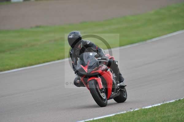 Motorcycle action photographs;Rockingham;Rockingham photographs;Trackday digital images;event digital images;eventdigitalimages;no limits trackday;peter wileman photography;rockingham corby northamptonshire;trackday;trackday photos