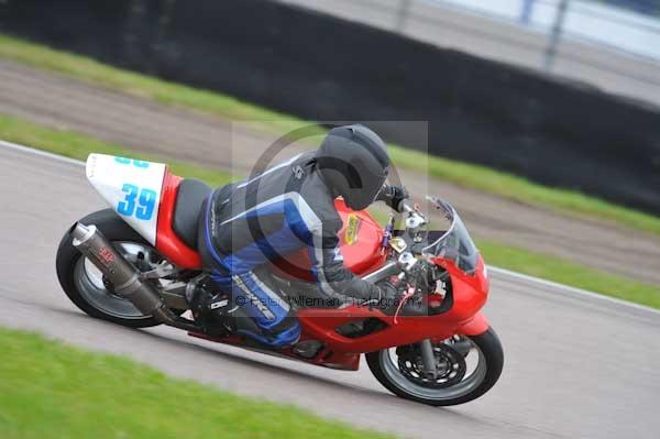 Motorcycle action photographs;Rockingham;Rockingham photographs;Trackday digital images;event digital images;eventdigitalimages;no limits trackday;peter wileman photography;rockingham corby northamptonshire;trackday;trackday photos