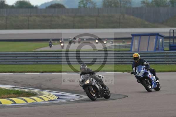 Motorcycle action photographs;Rockingham;Rockingham photographs;Trackday digital images;event digital images;eventdigitalimages;no limits trackday;peter wileman photography;rockingham corby northamptonshire;trackday;trackday photos