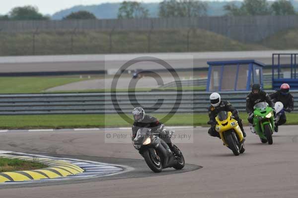 Motorcycle action photographs;Rockingham;Rockingham photographs;Trackday digital images;event digital images;eventdigitalimages;no limits trackday;peter wileman photography;rockingham corby northamptonshire;trackday;trackday photos