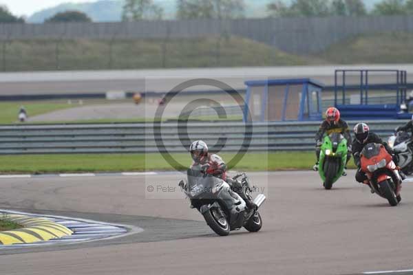 Motorcycle action photographs;Rockingham;Rockingham photographs;Trackday digital images;event digital images;eventdigitalimages;no limits trackday;peter wileman photography;rockingham corby northamptonshire;trackday;trackday photos