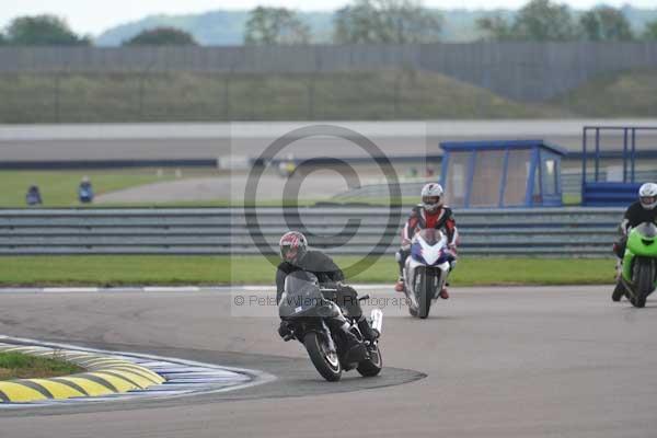 Motorcycle action photographs;Rockingham;Rockingham photographs;Trackday digital images;event digital images;eventdigitalimages;no limits trackday;peter wileman photography;rockingham corby northamptonshire;trackday;trackday photos