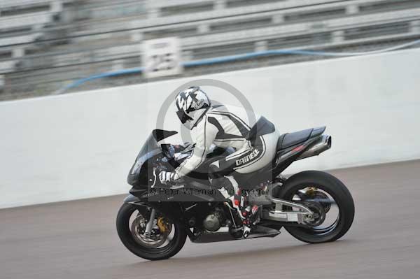 Motorcycle action photographs;Rockingham;Rockingham photographs;Trackday digital images;event digital images;eventdigitalimages;no limits trackday;peter wileman photography;rockingham corby northamptonshire;trackday;trackday photos